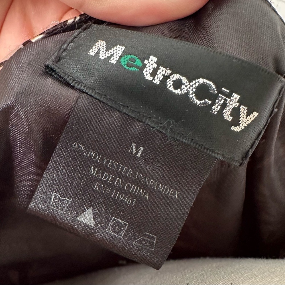 3/$20 💥 Metrocity Floral Print Women's Babydoll Top Satin Crochet Y2K Fairy Boho - Picture 11 of 15